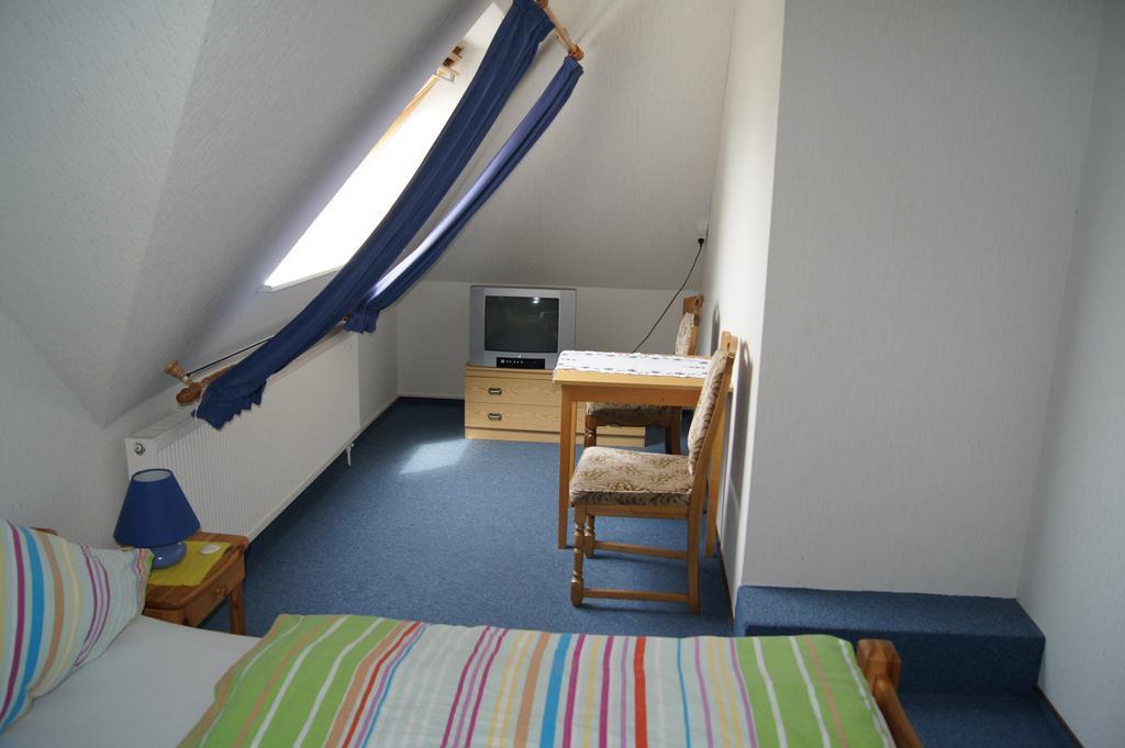 Hotel Dorfkrug Buesum Oda fotoğraf