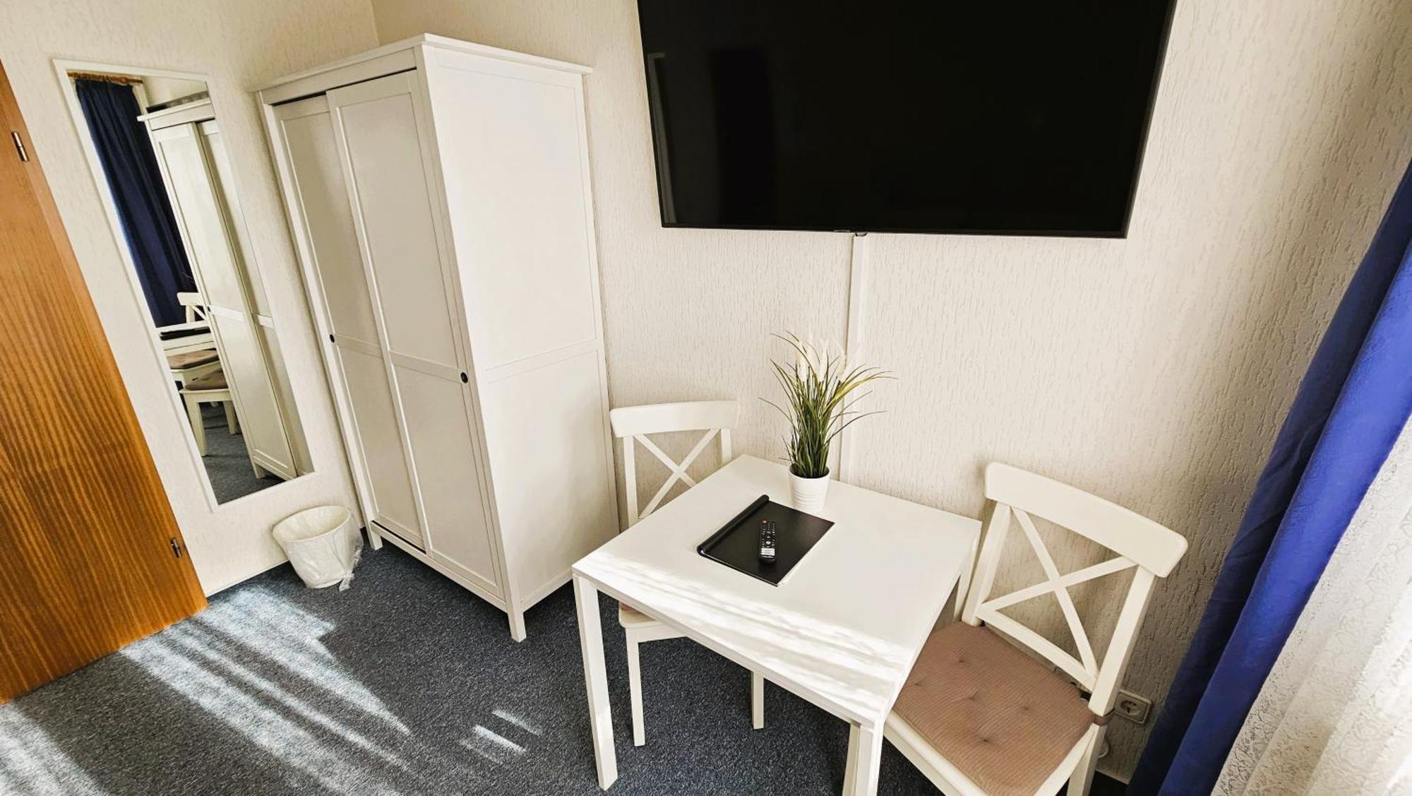 Hotel Dorfkrug Buesum Oda fotoğraf