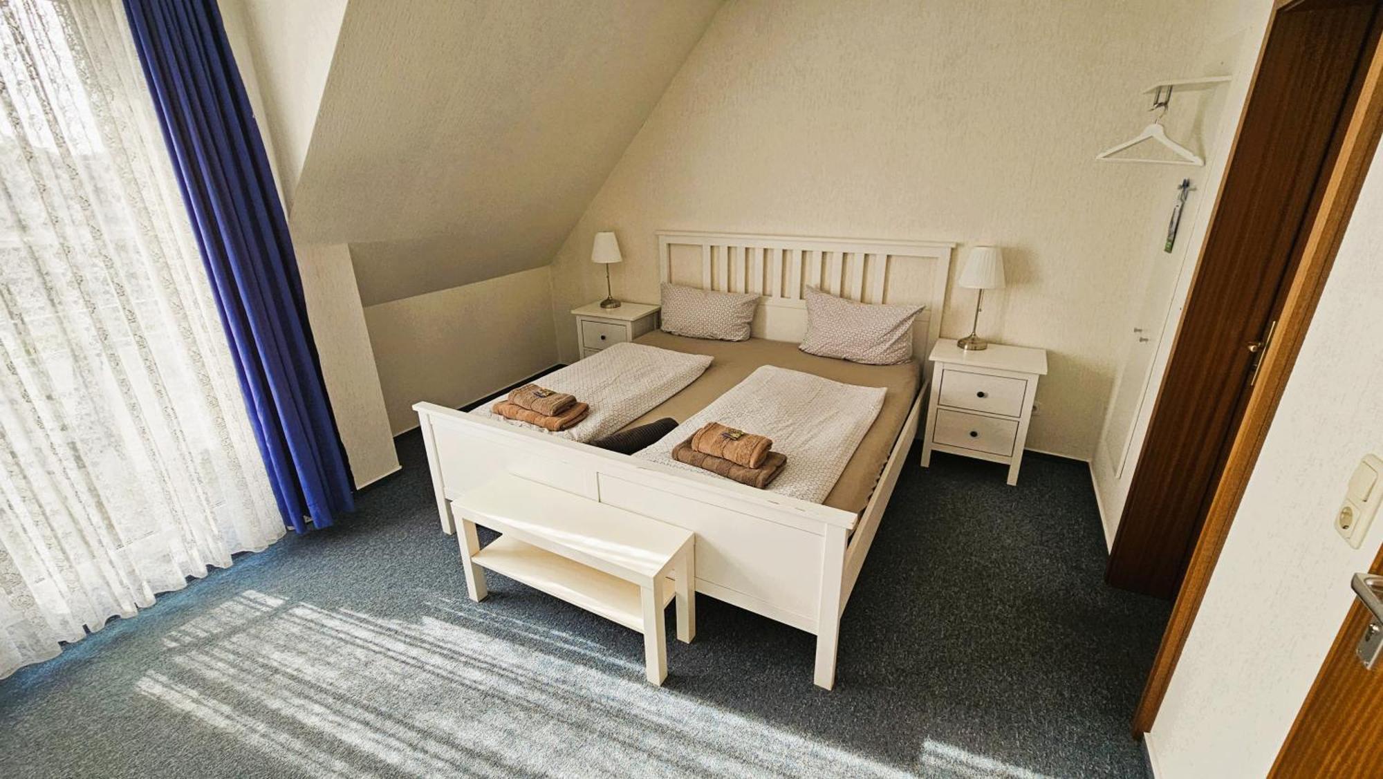 Hotel Dorfkrug Buesum Oda fotoğraf